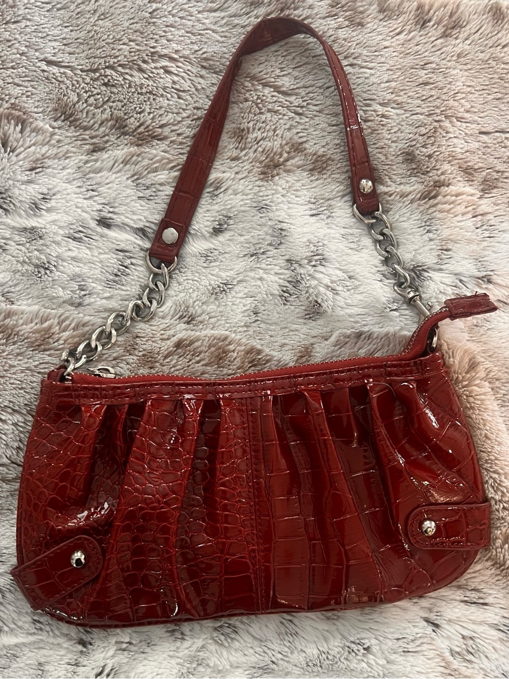 Smart Set Red Croc-Embossed Wristlet Shoulder Bag